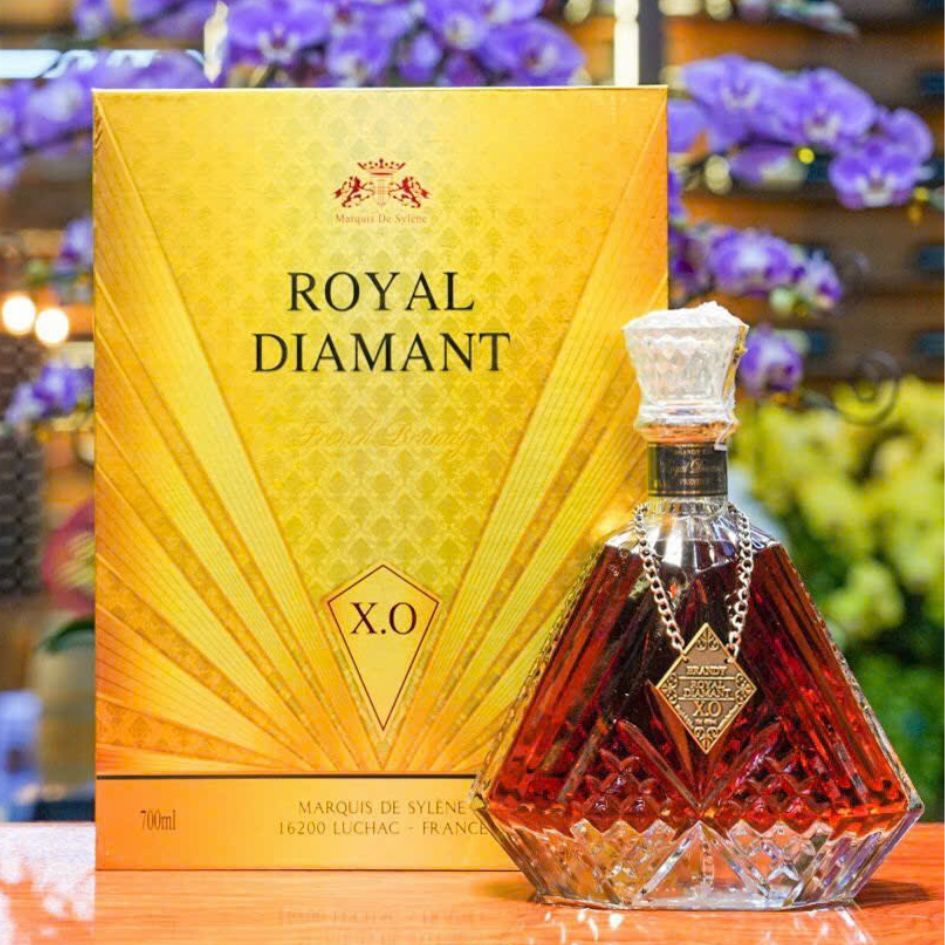 Hộp quà rượu mạnh Brandy Royal Diamant XO