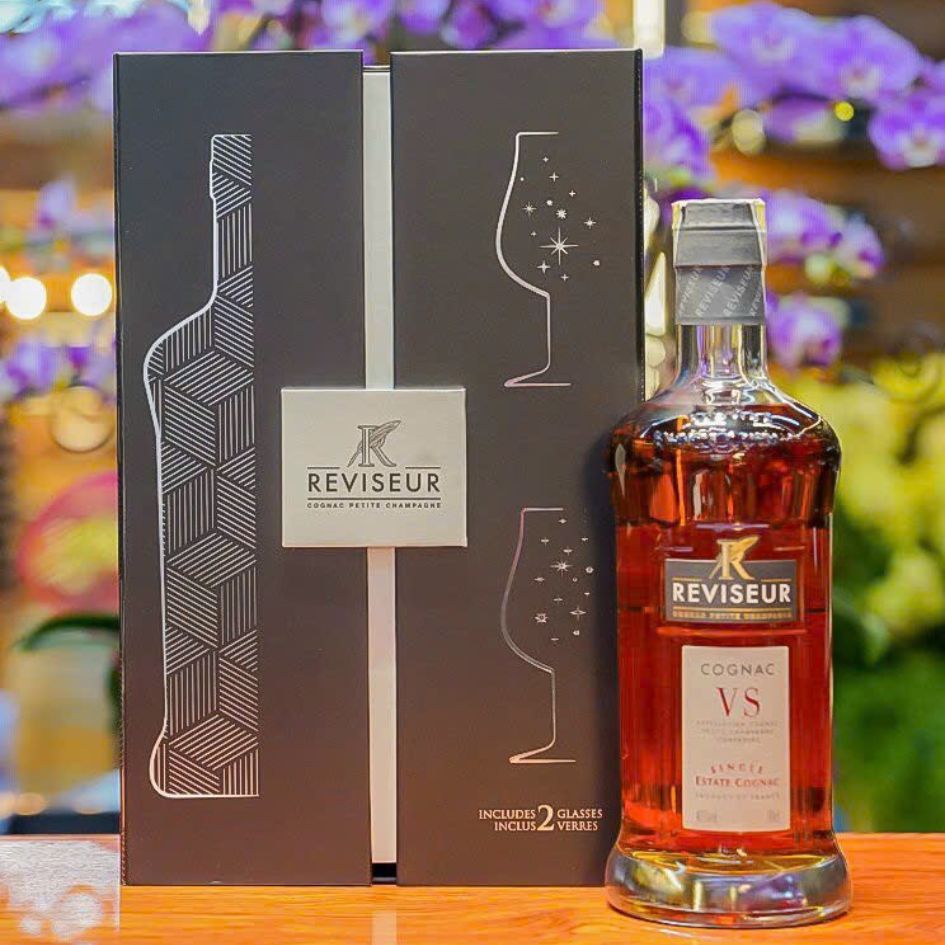 Hộp quà rượu mạnh Cognac Reviseur VS